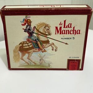 Vintage De La Mancha Number Five Natural Leaf Cigar Box